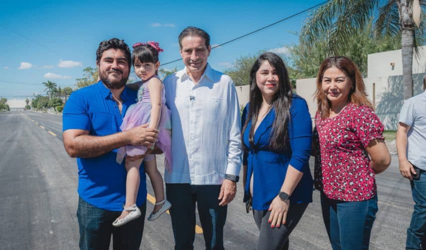 Entregan 9,000 m² de pavimentación en Calle Zapata