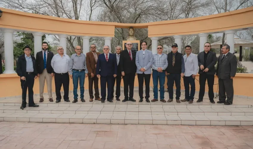 Inauguran Hemiciclo a Juárez en Anáhuac